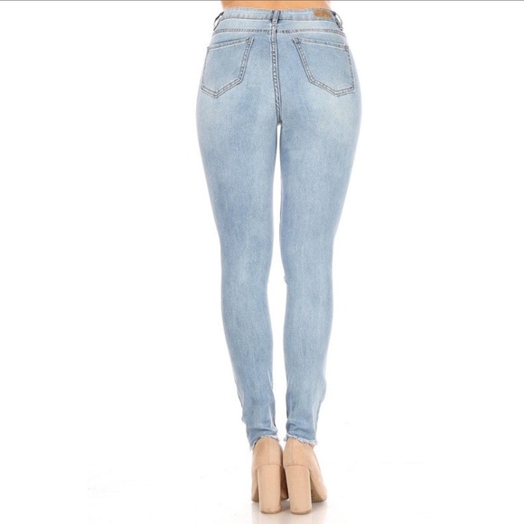 Keeping It Interesting Skinny Jeans - Picture 2 of 2